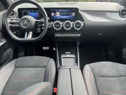 Photo 9 Mercedes GLA 200 d AMG Line