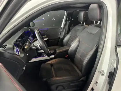 Photo 31 Mercedes GLB 220 d 4MATIC AMG Line