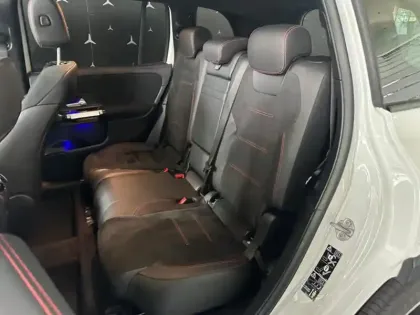 Photo 32 Mercedes GLB 220 d 4MATIC AMG Line