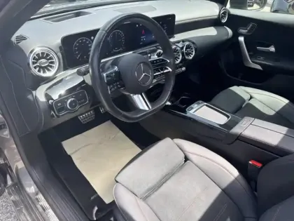 Photo 7 Mercedes Classe A 250 e AMG Line