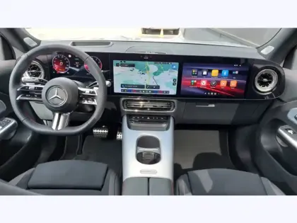 Photo 10 Mercedes GLB 200 