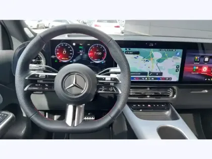Photo 15 Mercedes GLB 200 