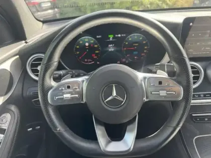 Photo 13 Mercedes GLC  300e 4MATIC SUV AMG Line
