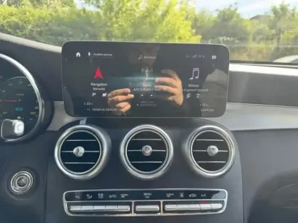 Photo 16 Mercedes GLC  300e 4MATIC SUV AMG Line