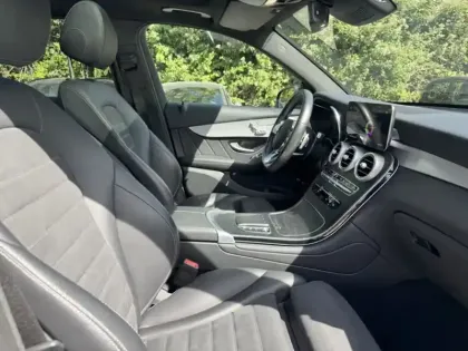Photo 11 Mercedes GLC  300e 4MATIC SUV AMG Line