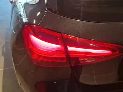Photo 14 Mercedes Classe A 200 d AMG Line