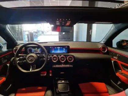 Photo 7 Mercedes Classe A 200 d AMG Line