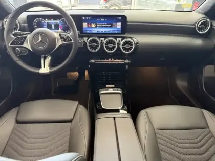 Photo 10 Mercedes Classe A 180 d Progressive Line