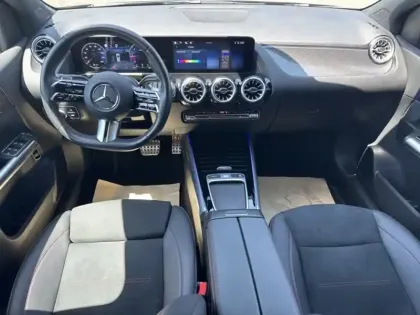 Photo 8 Mercedes Classe B 200 d AMG Line