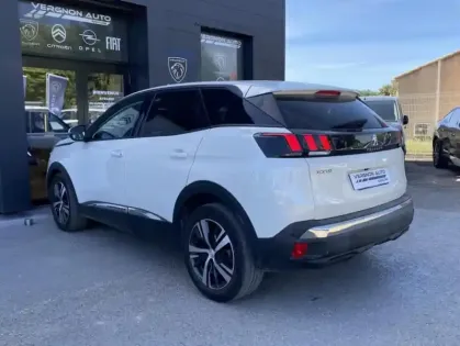 Photo 19 Peugeot 3008 II Puretech 130 S&S ALLURE