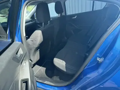 Photo 8 Ford Focus 1.0 EcoBoost mHEV 125ch Titanium X Business