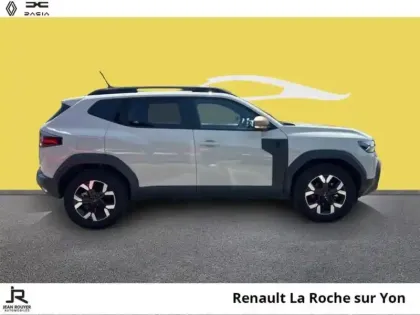 Photo 12 Dacia Duster  1.6 hybrid 140ch Extreme