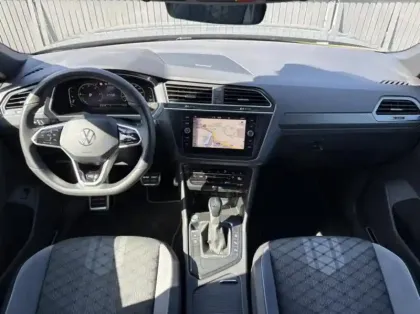 Photo 6 Volkswagen Tiguan  2.0 TDI 150ch R-Line DSG7