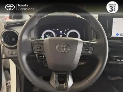 Photo 8 Toyota C-HR  1.8 Hybride 140ch Dynamic