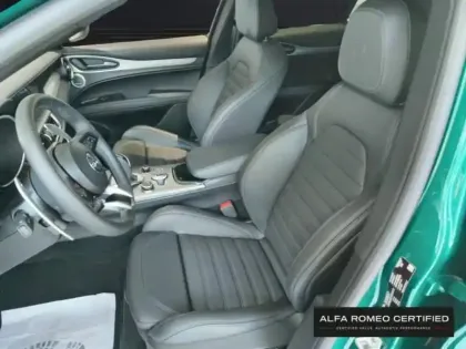 Photo 8 Alfa Romeo Stelvio  2.2 Diesel 210ch Veloce Q4 AT8