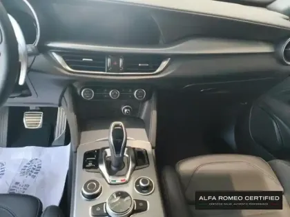 Photo 26 Alfa Romeo Stelvio  2.2 Diesel 210ch Veloce Q4 AT8