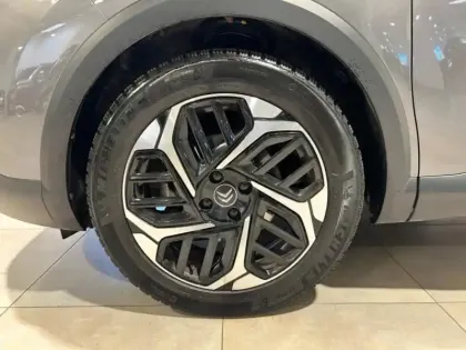 Photo 11 Citroën C4  PureTech 130ch S&S Shine EAT8