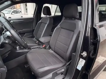 Photo 10 Volkswagen T-roc  1.5 TSI EVO 150ch Carat DSG7 S&S