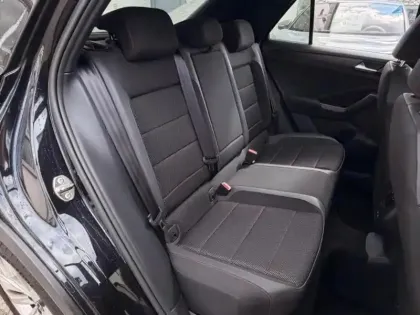 Photo 6 Volkswagen T-roc  1.5 TSI EVO 150ch Carat DSG7 S&S