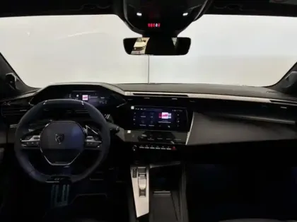 Photo 9 Peugeot 408  Plug-in Hybrid 240ch GT Exclusive e-DCS7