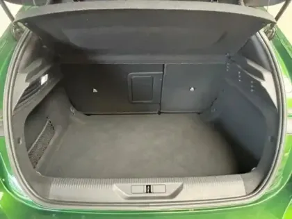 Photo 14 Peugeot 308  1.2 130 GT Pack EAT8 Toit Pano Cuir Napa Camera 360