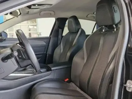 Photo 13 Peugeot 308  1.5 BlueHDi 130ch S&S Allure Pack EAT8