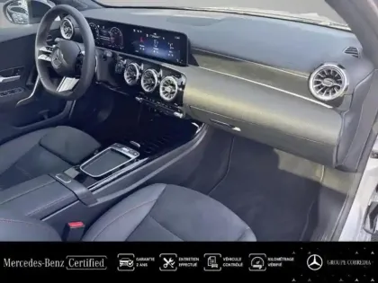 Photo 5 Mercedes Classe A  200 163ch AMG Line 7G-DCT