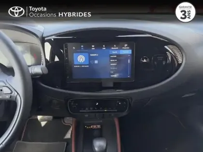 Photo 14 Toyota Aygo  X 116h Graphic
