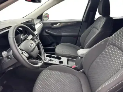 Photo 6 Ford Kuga  2.5 Duratec 180ch Hybrid FlexiFuel Titanium Business Powershift