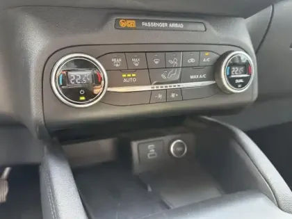 Photo 13 Ford Kuga  1.5 EcoBlue 120ch Titanium BVA
