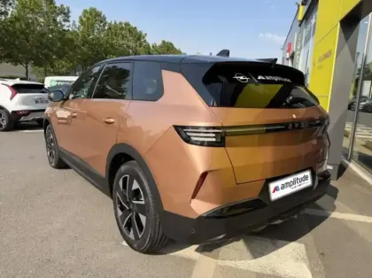 Photo 6 Opel Grandland  1.2 Turbo Hybrid 145ch Ultimate e-DCT6