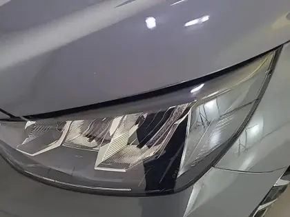Photo 15 Peugeot 208  PureTech 75 S&S BVM5