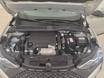Photo 25 DS DS 3  Crossback PureTech 130 S&S EAT8
