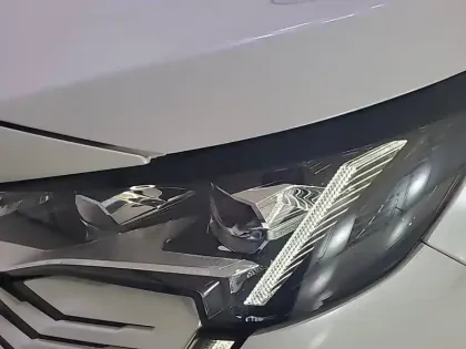 Photo 15 Peugeot 3008  Hybrid4 300 e-EAT8
