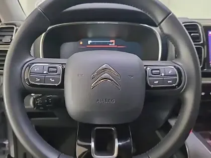 Photo 28 Citroën C5 aircross  PureTech 130 S&S BVM6