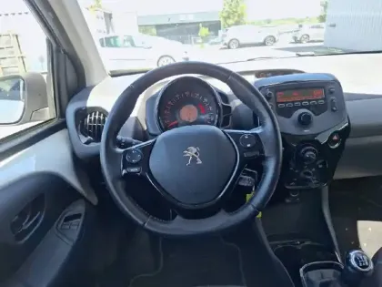 Photo 8 Peugeot 108  VTi 72ch S&S BVM5