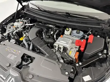 Photo 36 Renault Espace  E-Tech full hybrid 200 GSR2