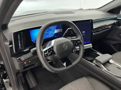 Photo 18 Renault Espace  E-Tech full hybrid 200 GSR2