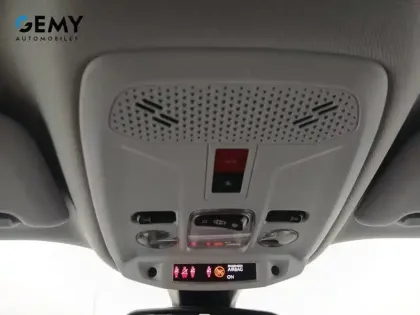 Photo 45 Peugeot 2008  Electrique 136 ch