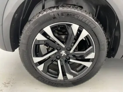 Photo 8 Peugeot 2008  PureTech 100 S&S BVM6