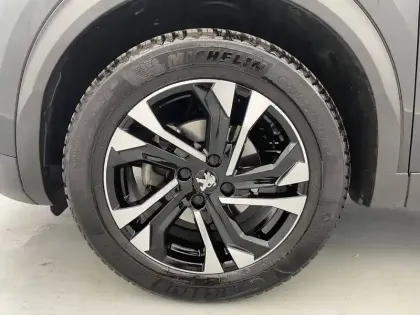 Photo 6 Peugeot 2008  PureTech 100 S&S BVM6