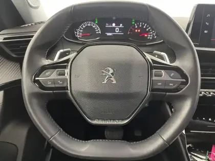 Photo 11 Peugeot 2008  PureTech 100 S&S BVM6