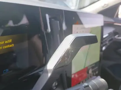Photo 9 Renault Rafale  hyper hybrid E-Tech 300 ch 4x4