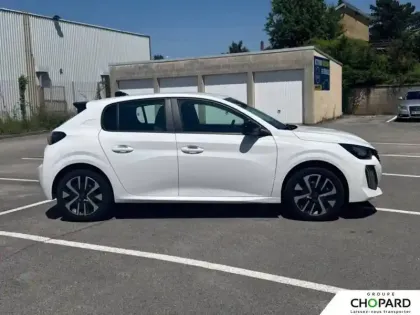 Photo 35 Peugeot 208  Hybrid 100 e-DCS6