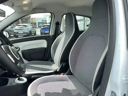 Photo 15 Renault Twingo  III E-Tech