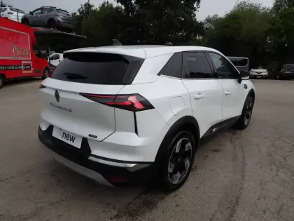 Photo 5 Renault Symbioz  E-Tech full hybrid 145