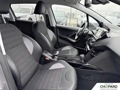 Photo 12 Peugeot 2008  1.2 PureTech 110ch S&S EAT6