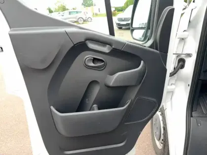 Photo 10 Renault Master  FGN TRAC F3500 L2H2 BLUE DCI 135