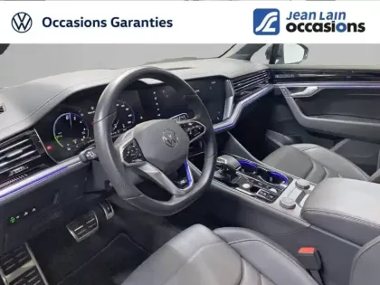 Photo 12 Volkswagen Touareg  3.0 V6 eHybrid 462 ch Tiptronic 8 4Motion