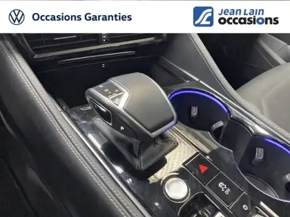 Photo 15 Volkswagen Touareg  3.0 V6 eHybrid 462 ch Tiptronic 8 4Motion